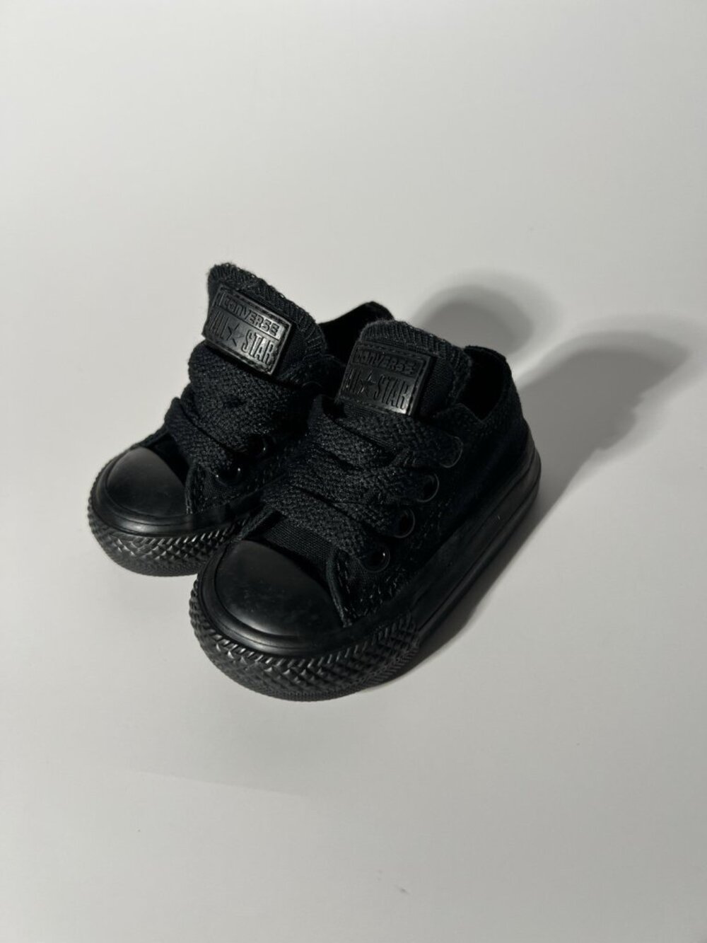 Converse Chuck Taylor All Star Black Canvas Baby Infant Size 2 Low Top - Picture 2 of 12